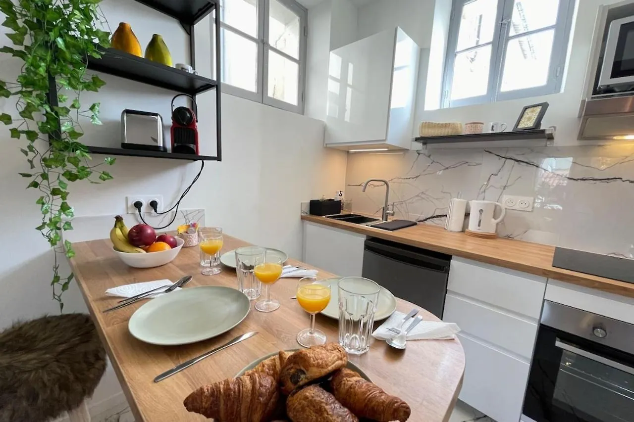 L'Amazone Centre-Ville Clim-Wifi-Netflix Marseille Apartment